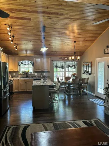 $574,999 | 13085 East State Highway, Cadet, MO 63630