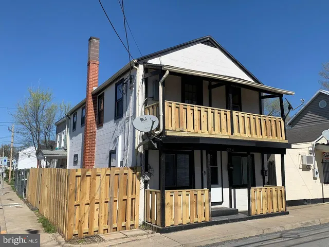 $1,450 | 224 1/2 Kern Street, Unit 224, Winchester, VA 22601