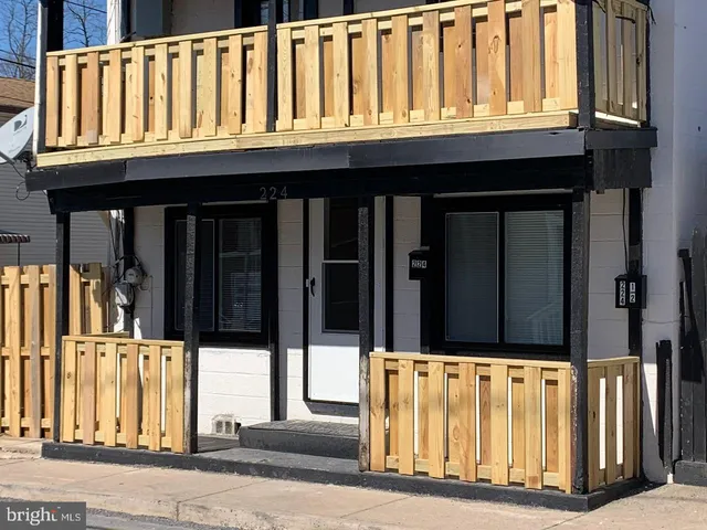 $1,450 | 224 1/2 Kern Street, Unit 224, Winchester, VA 22601