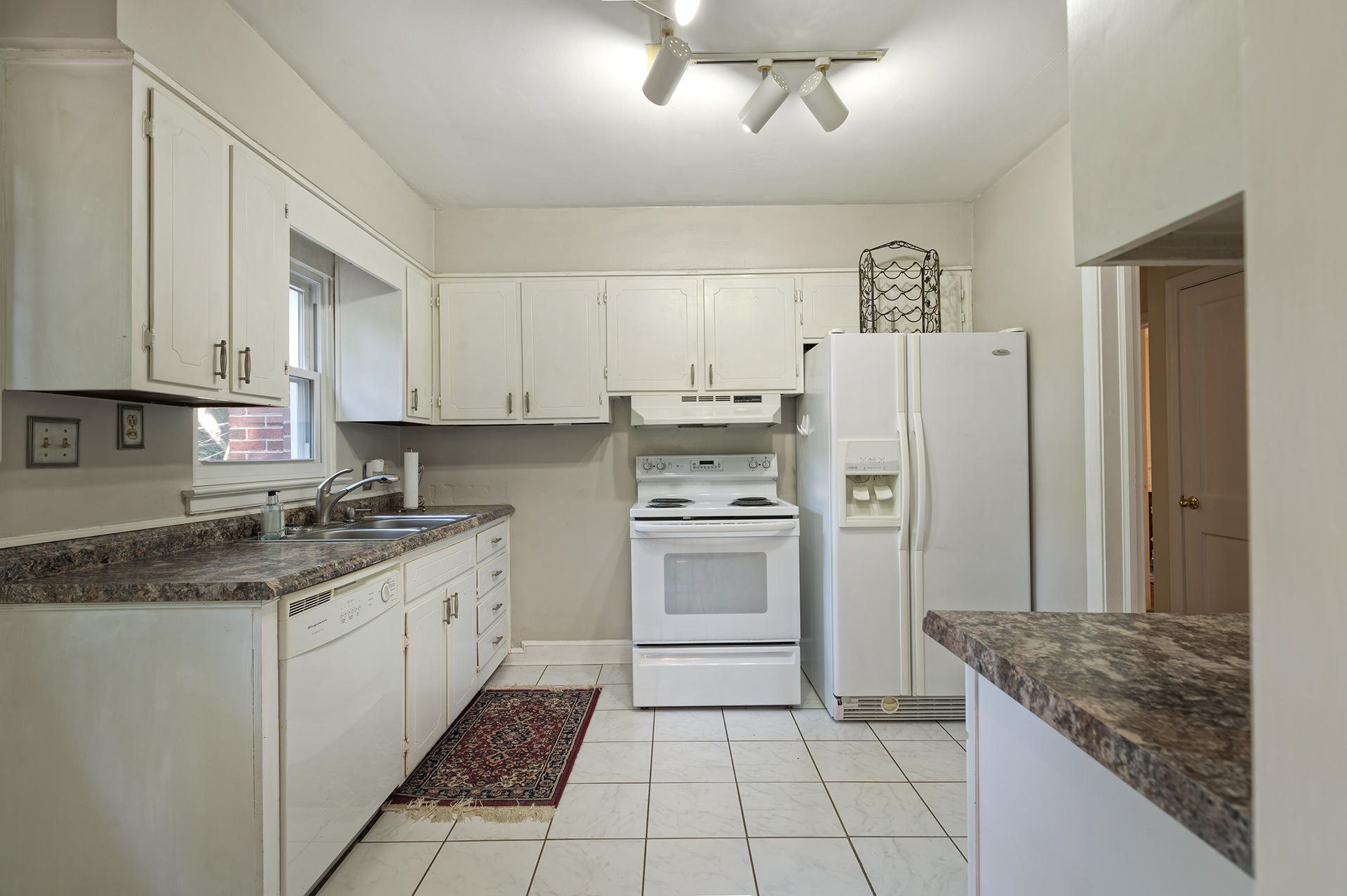 2306 Mt Vernon Road Southwest Roanoke, VA 24015 - Photo 9 of 41 8