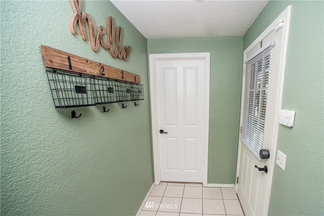 323 167th Place Southeast Bothell, WA 98012 - Photo 2 of 20 Gallery Image 2