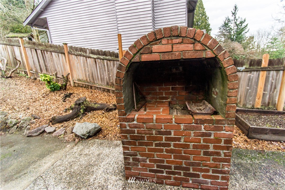 323 167th Place Southeast Bothell, WA 98012 - Photo 19 of 20 Gallery Image 19