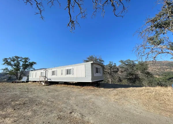 $238,700 | 37575 Shadybrook Lane, Squaw Valley, CA 93675