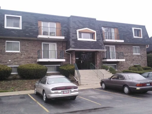 $1,975 | 3223 West Parkway Drive, Unit 3A, Northbrook, IL 60062
