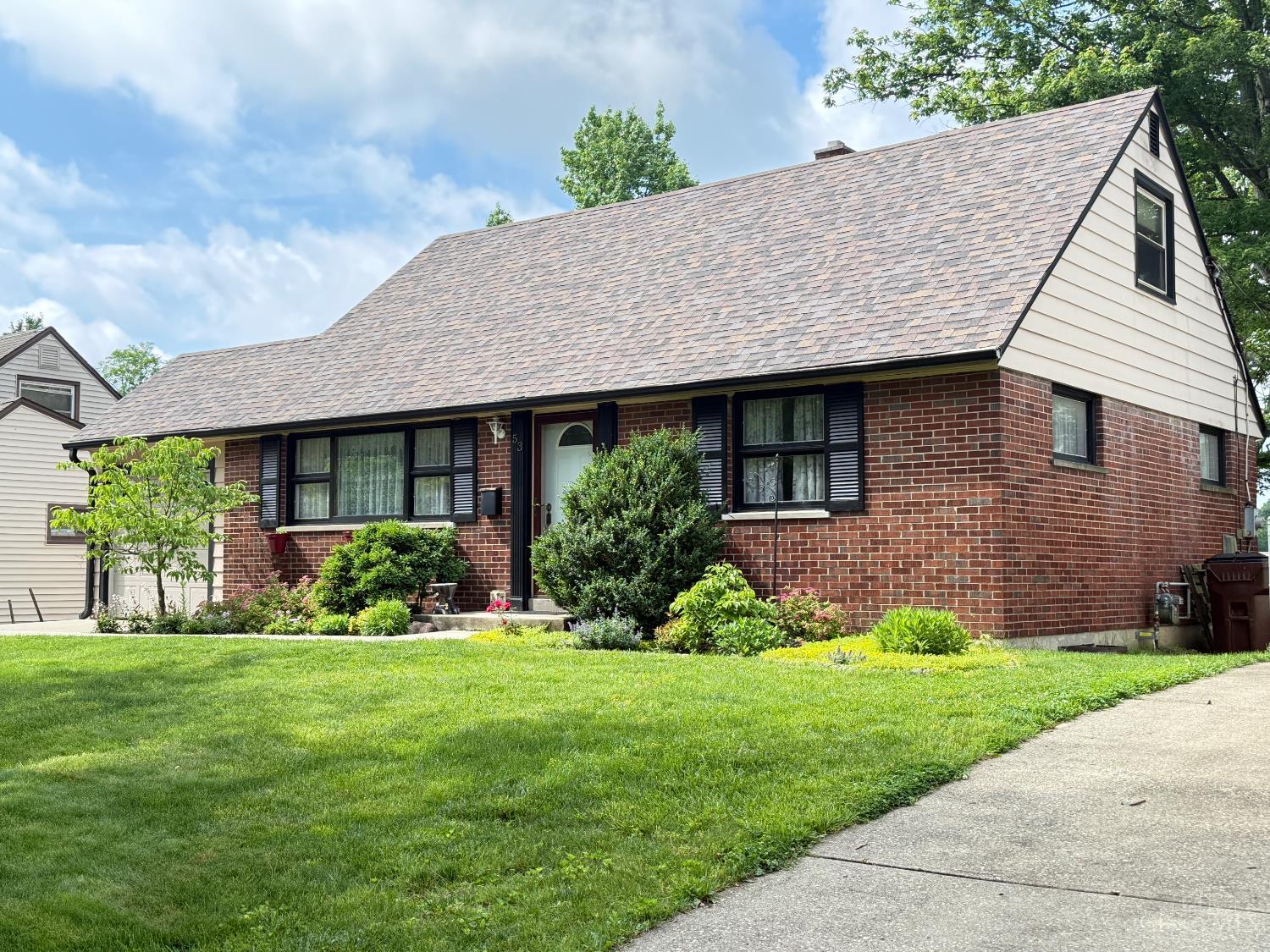 53 Hadley Road Greenhills, OH 45218 - Photo 1 of 28