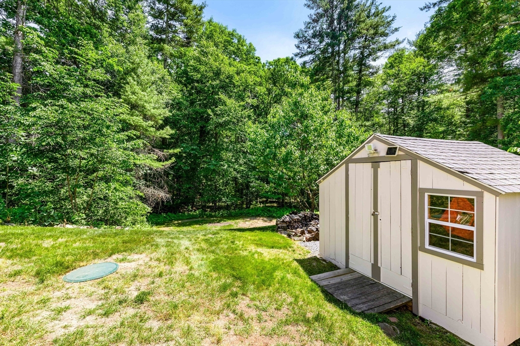 9 Isabelle Circle Rowley, MA 01969 - Photo 33 of 35