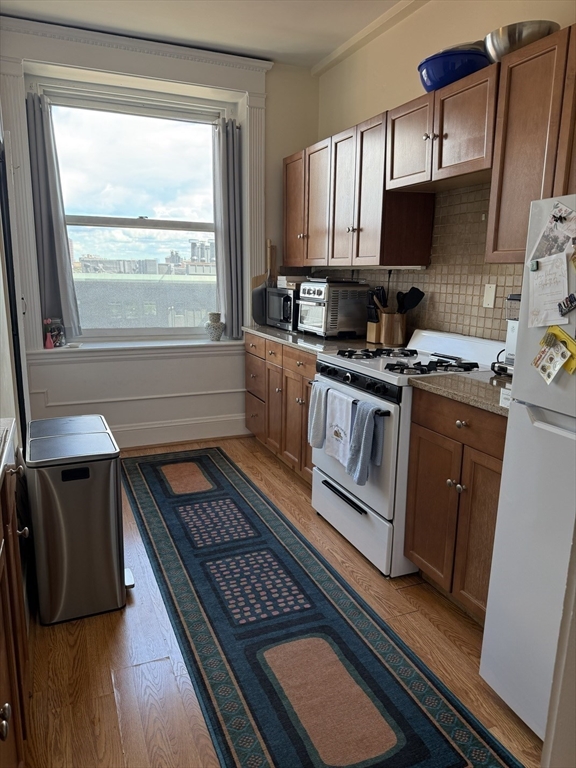 8 Garrison Street, Unit 609 Boston, MA 02116 - Photo 4 of 14