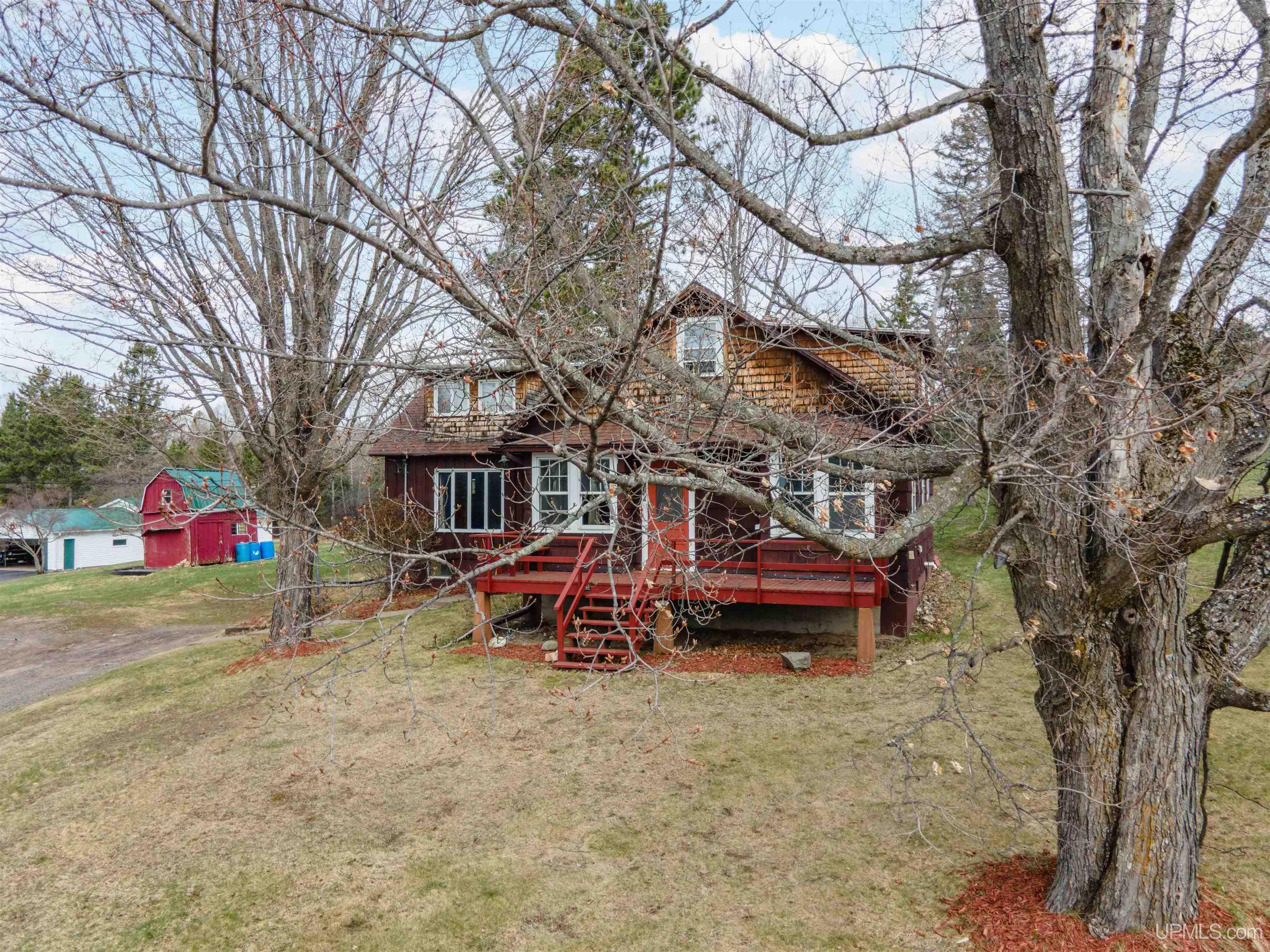 645 East Hunter Road Iron River, MI 49935 - Photo 28 of 37