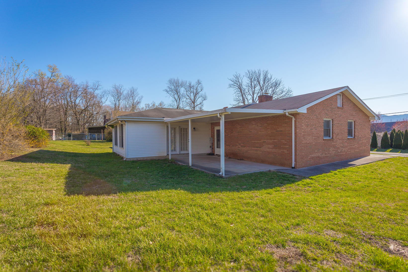 1710 Deyerle Road Southwest Roanoke, VA 24018 - Photo 22 of 27 IMG_6807