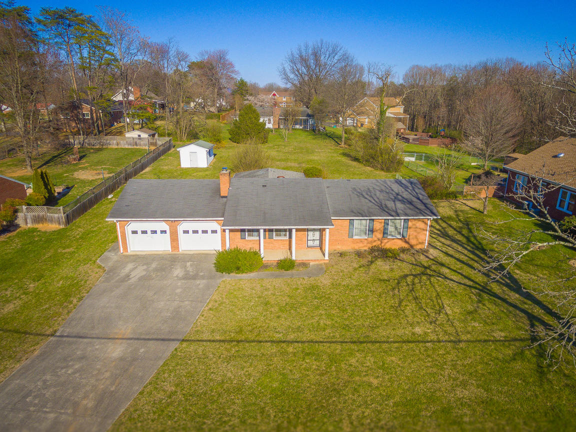 1710 Deyerle Road Southwest Roanoke, VA 24018 - Photo 26 of 27 IMG_6801