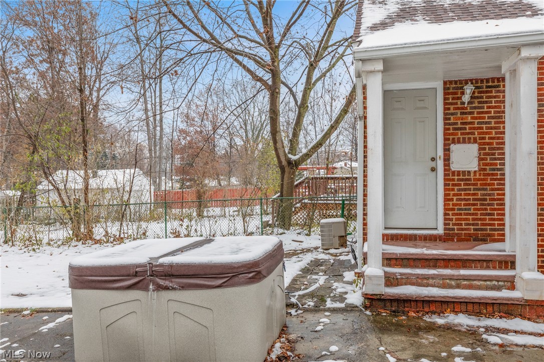 1104 Gordon Road Lyndhurst, OH 44124 - Photo 24 of 29