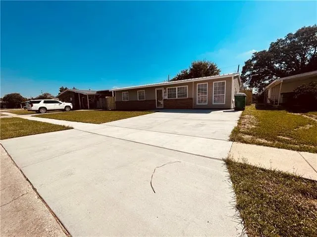 $1,800 | 2124 North Butterfly Circle, Terrytown, LA 70056