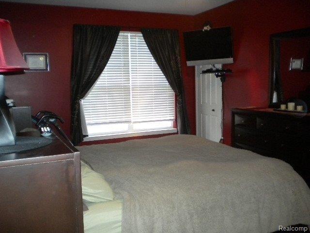 10225 Crossview Trail Howell, MI 48855 - Photo 12 of 17 Master Bedroom.jpg