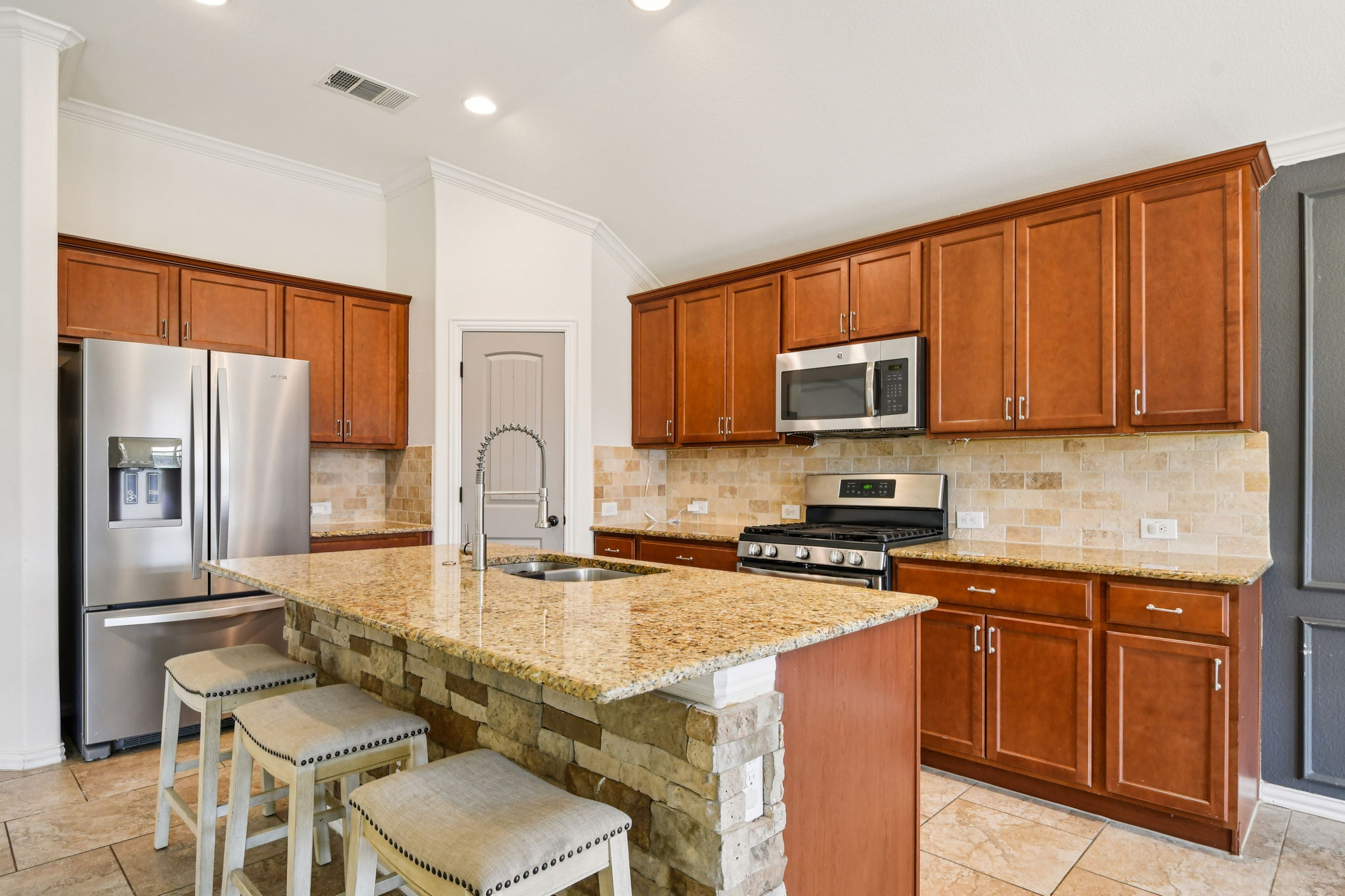 329 Evening Star Kyle, TX 78640 - Photo 11 of 30 Extra prep space, extra hangout space and backup living room space.