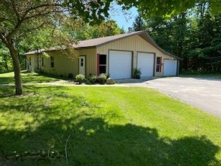 10229 Parmalee Road Middleville, MI 49333 - Photo 3 of 65 IMG_2556