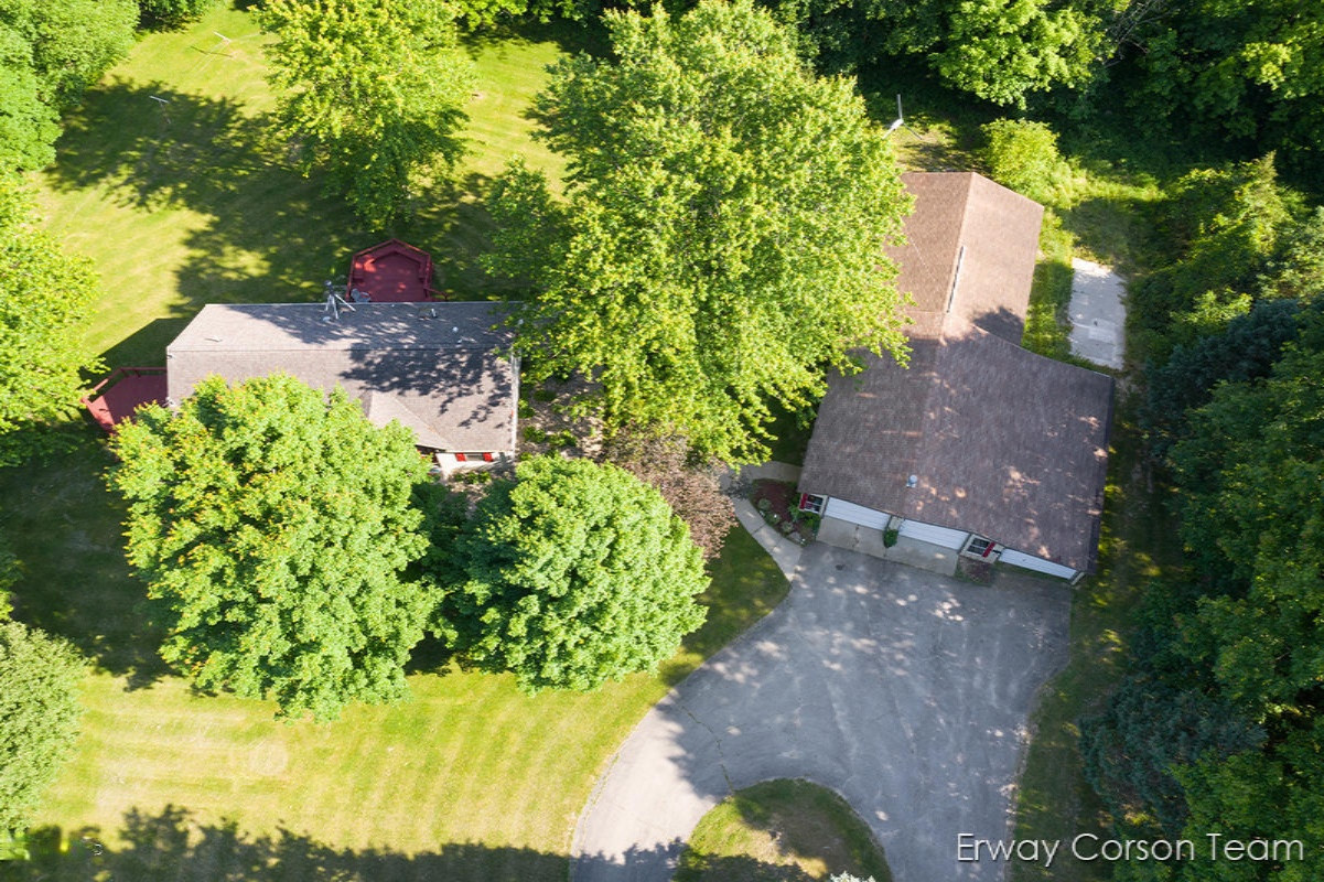 10229 Parmalee Road Middleville, MI 49333 - Photo 43 of 65 IMG_1000