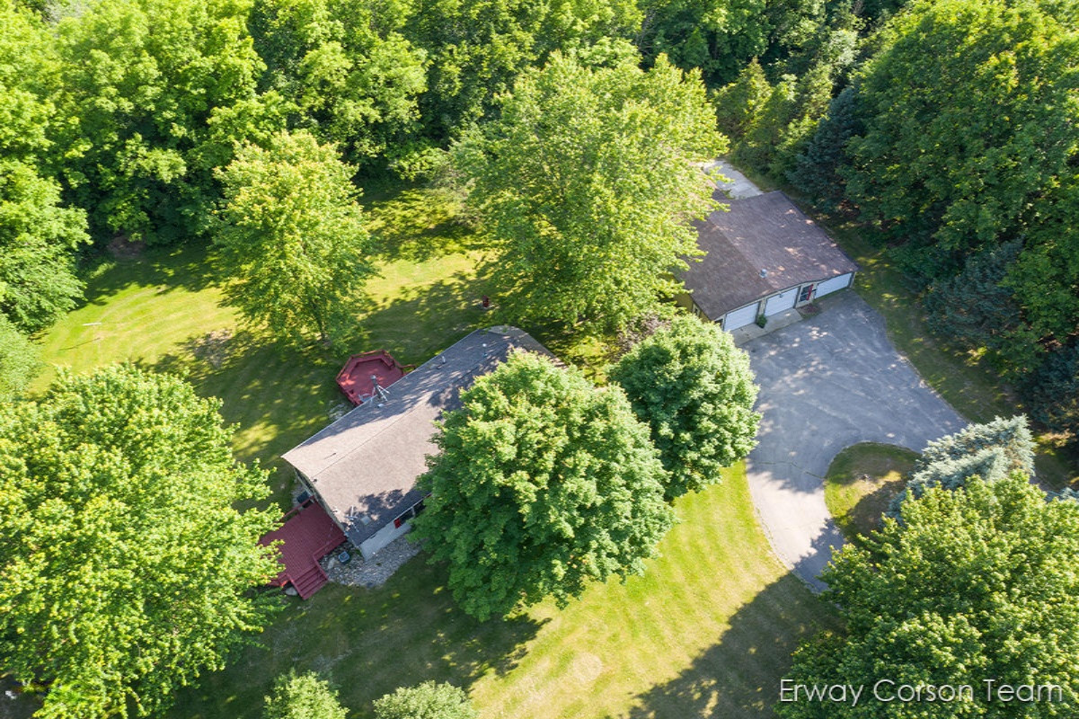 10229 Parmalee Road Middleville, MI 49333 - Photo 44 of 65 IMG_1001