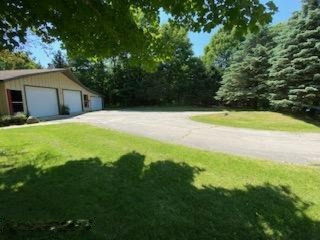 10229 Parmalee Road Middleville, MI 49333 - Photo 5 of 65 IMG_2559