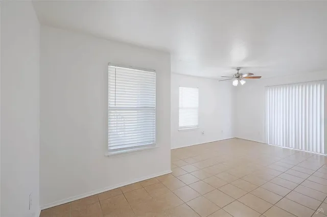 $869 | 2323 Wells Branch Parkway, Unit F104, Austin, TX 78728