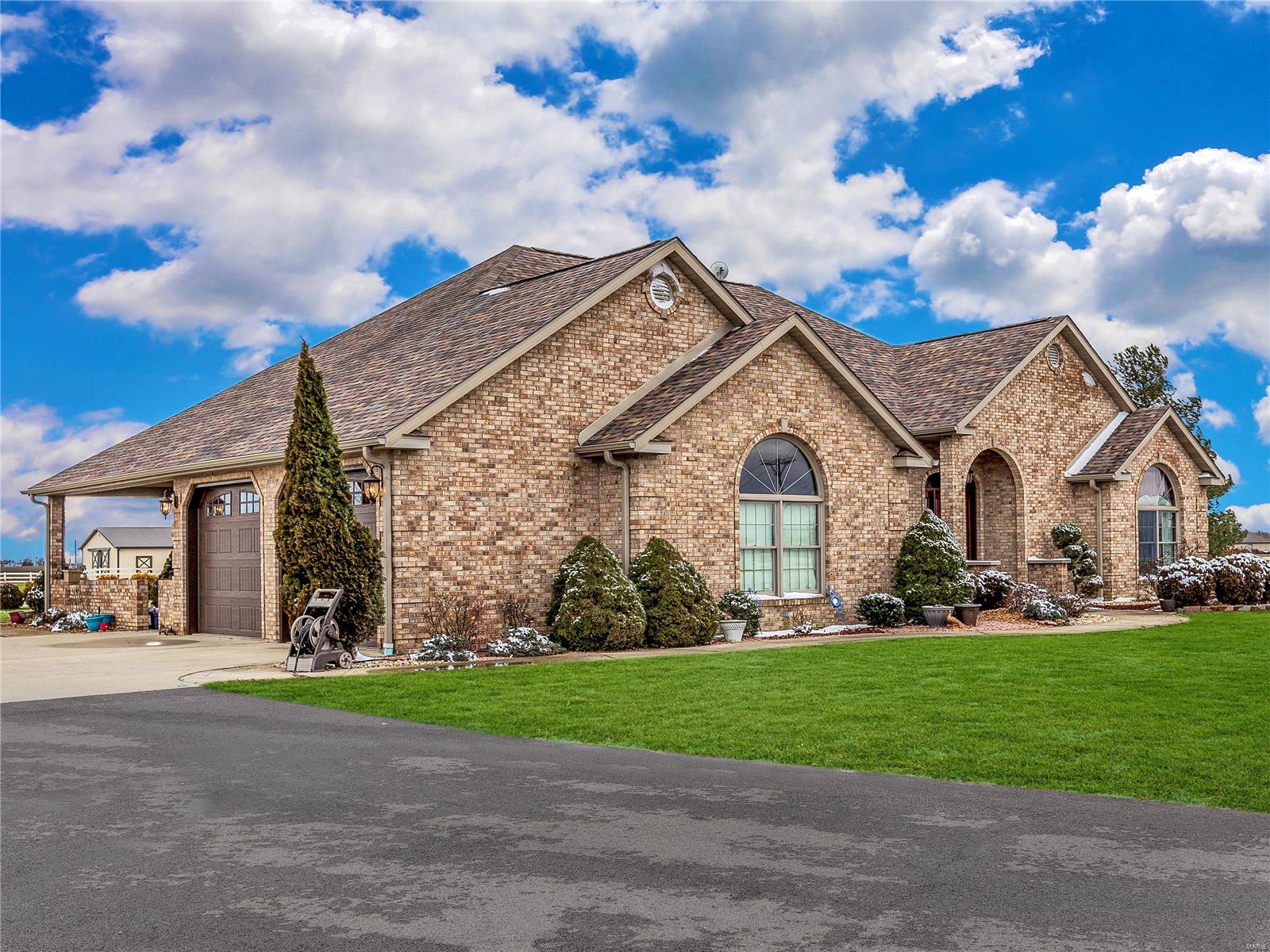 10758 Pocahontas Road Marine, IL 62061 - Photo 4 of 44