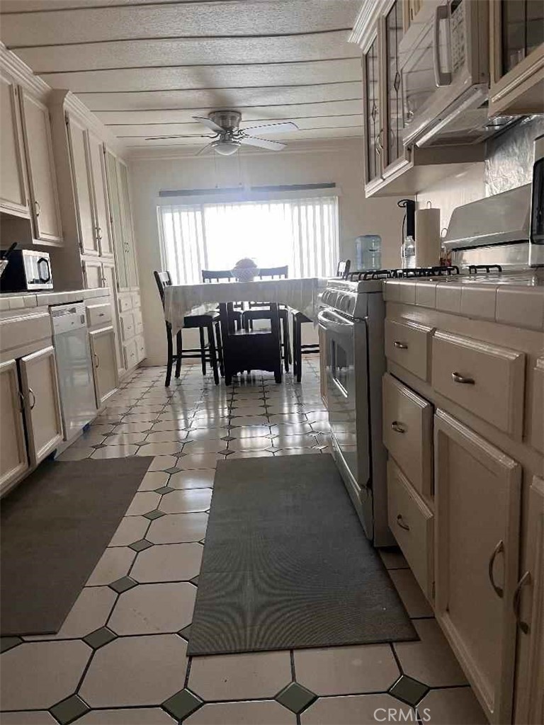 9080 Bloomfield Cypress Ca Unit 259  