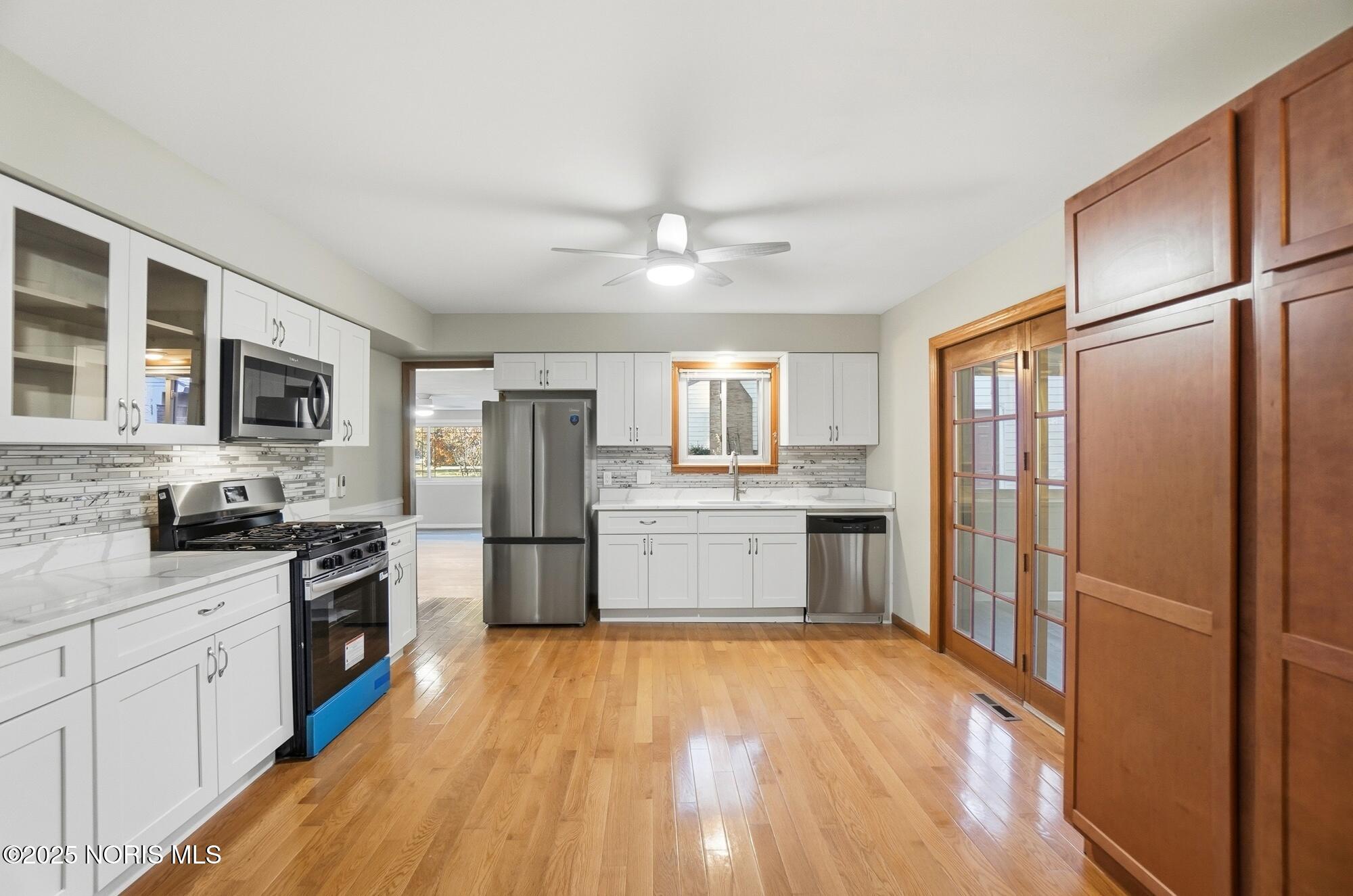 388 South River Road Waterville, OH 43566 - Photo 6 of 28 021