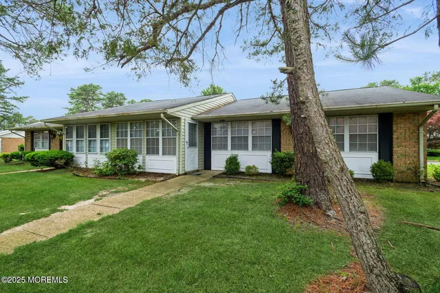 $218,000 | 59 B Cambridge Circle, Manchester Township, NJ 08759