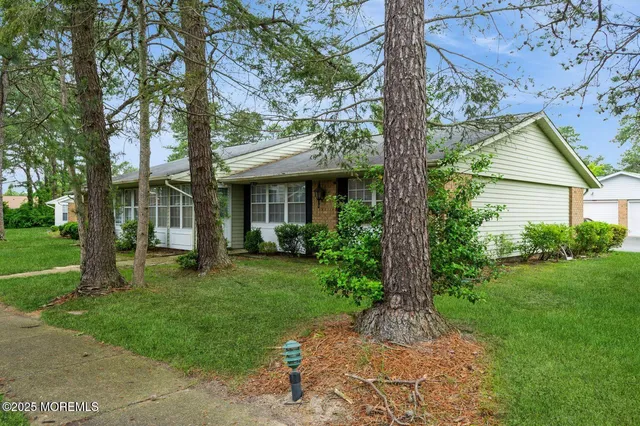 $218,000 | 59 B Cambridge Circle, Manchester Township, NJ 08759