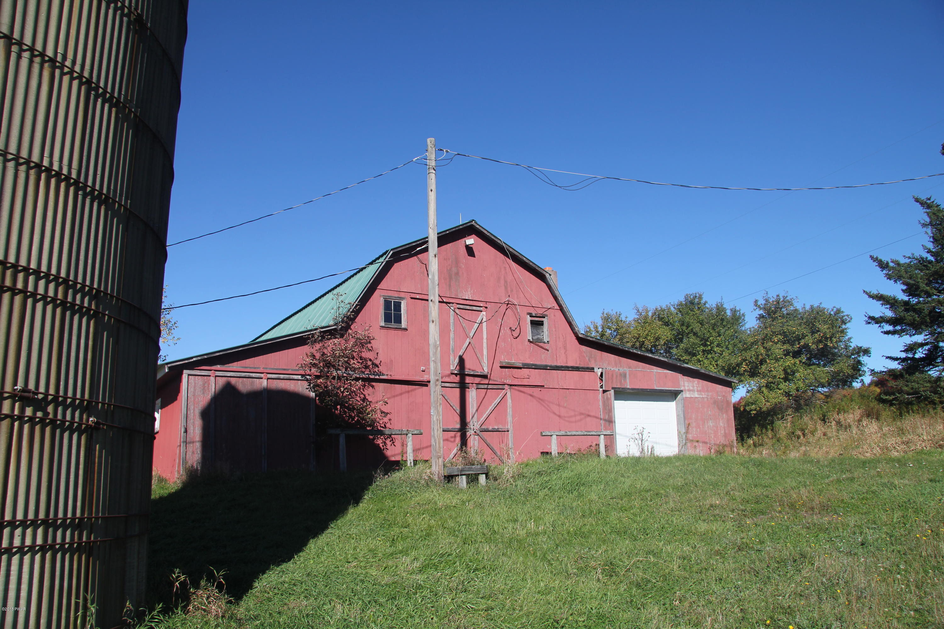 129 Brooking Road Pleasant Mount, PA 18453 - Photo 3 of 11