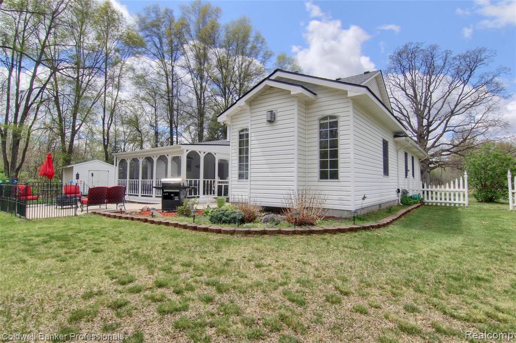 21991 Rust Road New Boston, MI 48164 - Photo 28 of 32