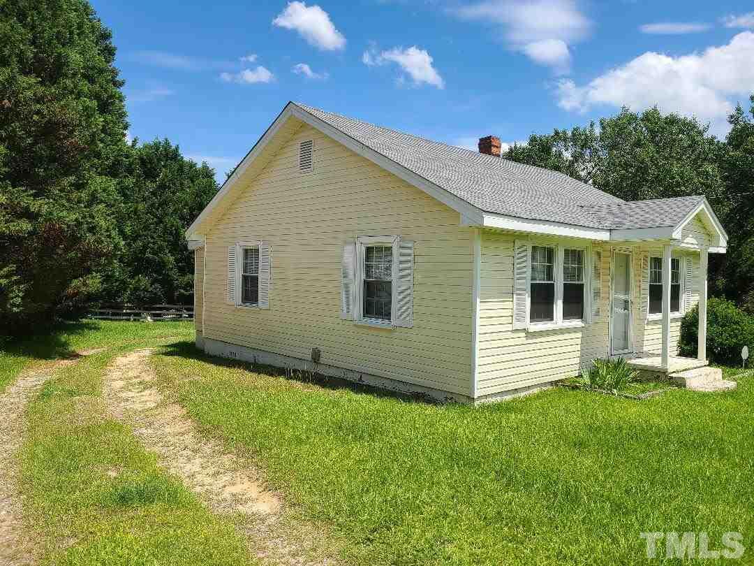 1228 North Raleigh Street Angier, NC 27501 - Photo 3 of 9 Gallery Image 3