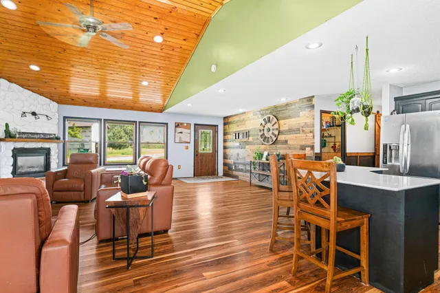 $389,900 | 6624 East Mud Lake Road, Wright, MN 55798