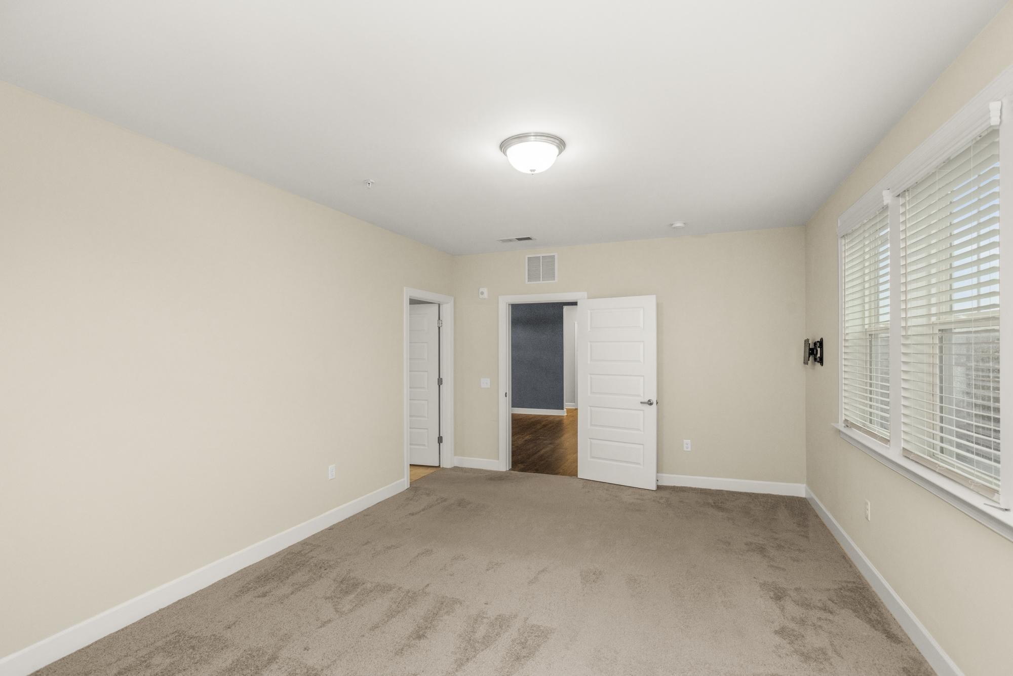 141 Saundersville Road, Unit 1402 Hendersonville, TN 37075 - Photo 16 of 60 a view of an empty room