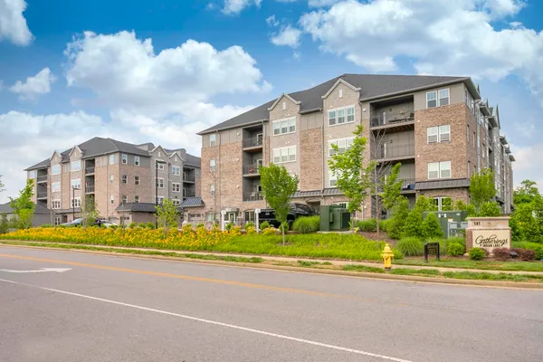 $449,900 | 141 Saundersville Road, Unit 1402, Hendersonville, TN 37075