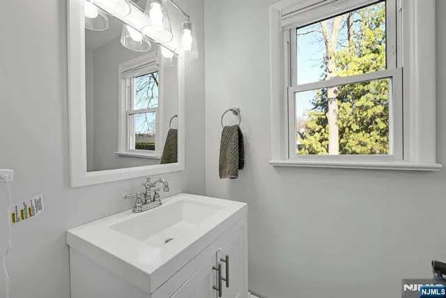 $1,599,000 | 66 Elm Street, Englewood Cliffs, NJ 07632