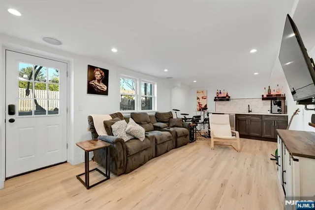 $1,599,000 | 66 Elm Street, Englewood Cliffs, NJ 07632