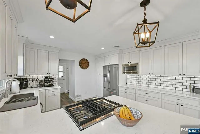 $1,599,000 | 66 Elm Street, Englewood Cliffs, NJ 07632