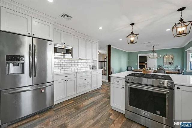 $1,599,000 | 66 Elm Street, Englewood Cliffs, NJ 07632