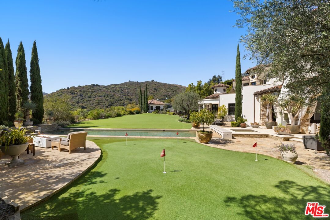 12705 Chalon Road Los Angeles, CA 90049 - Photo 35 of 47