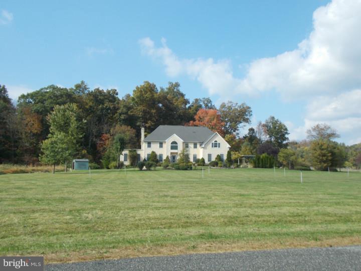 5371 North Branch Road Doylestown, PA 18902 - Photo 6 of 21 Gallery Image 6