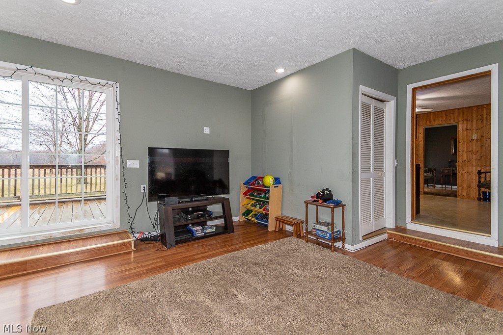 6365 Knapp Road Jefferson, OH 44047 - Photo 9 of 26 Gallery Image 9