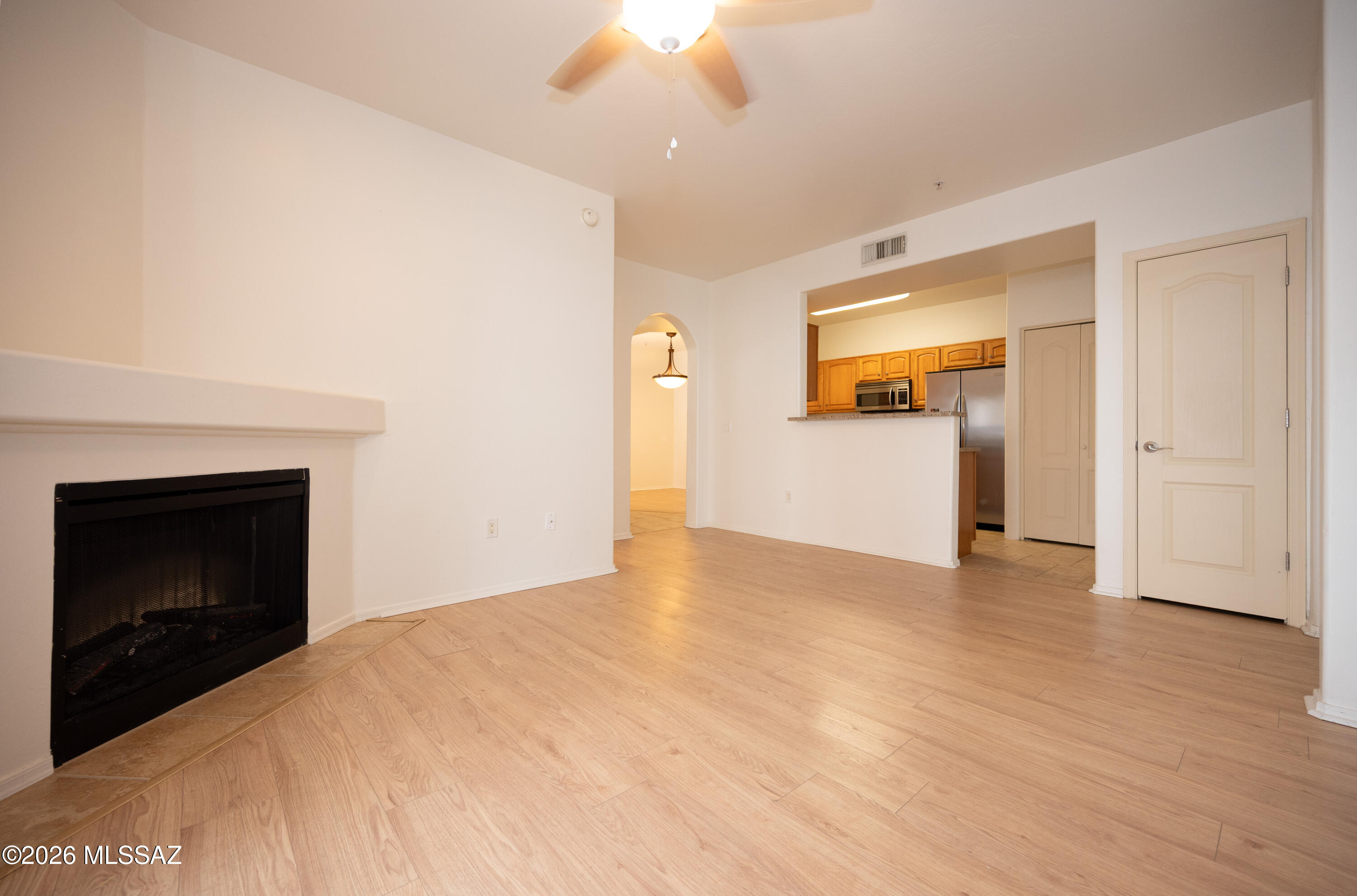 2550 East River Road, Unit 14106 Tucson, AZ 85718 - Photo 1 of 19 2550 E River 14106-6