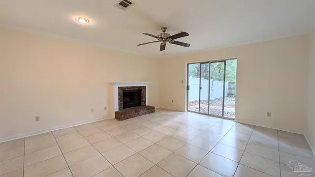 $1,195 | 3041 Belle Meade Drive, Unit A, Pensacola, FL 32503