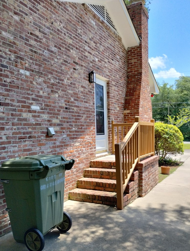 130 Rutledge Avenue Orangeburg, SC 29115 - Photo 2 of 6 Photo 2