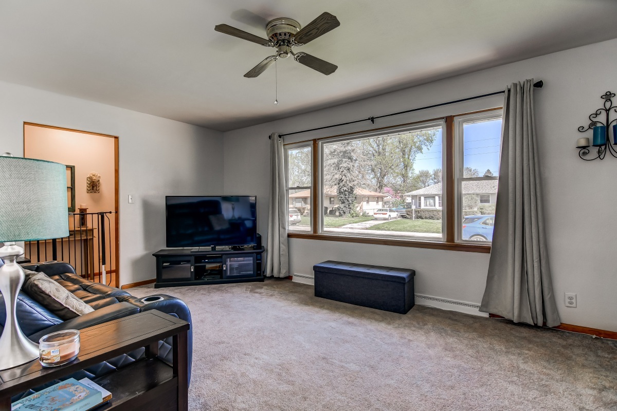 1906 East Pickett Street Springfield, IL 62703 - Photo 8 of 34