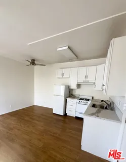 $1,795 | 1221 Seward Street, Unit 101, Los Angeles, CA 90038