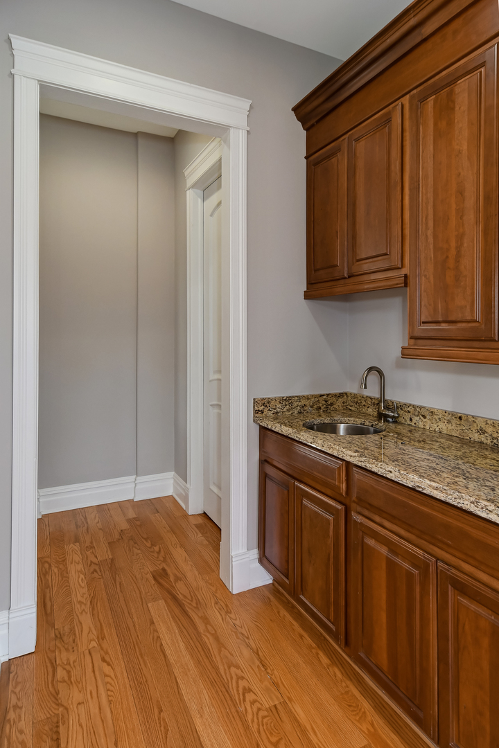 9101 South Garfield Street Burr Ridge, IL 60527 - Photo 8 of 44