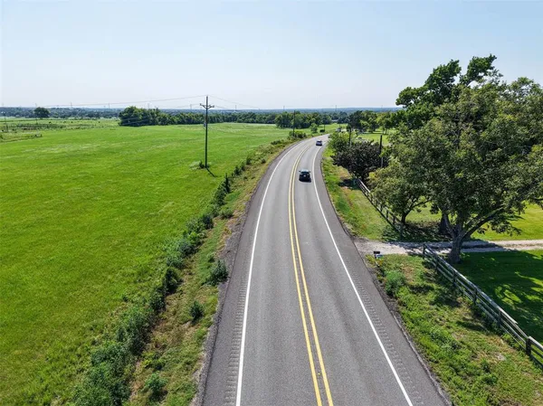 $525,000 | 15991 State Highway 30, Richards, TX 77873