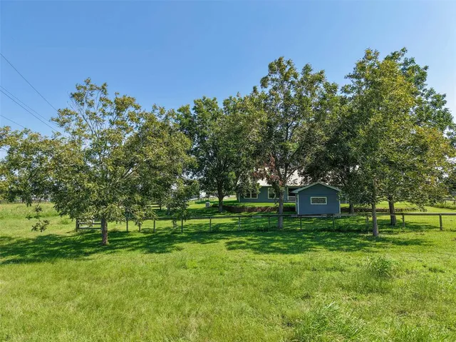 $525,000 | 15991 State Highway 30, Richards, TX 77873