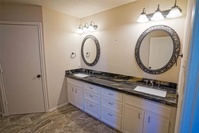 $525,000 | 15991 State Highway 30, Richards, TX 77873